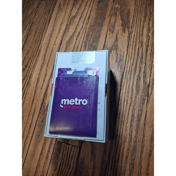 TCL Flip Go 4058W 4G LTE 8GB T-Mobile Only 2.8" 1GB RAM Phone - Midnight Blue - Picture 2 of 4